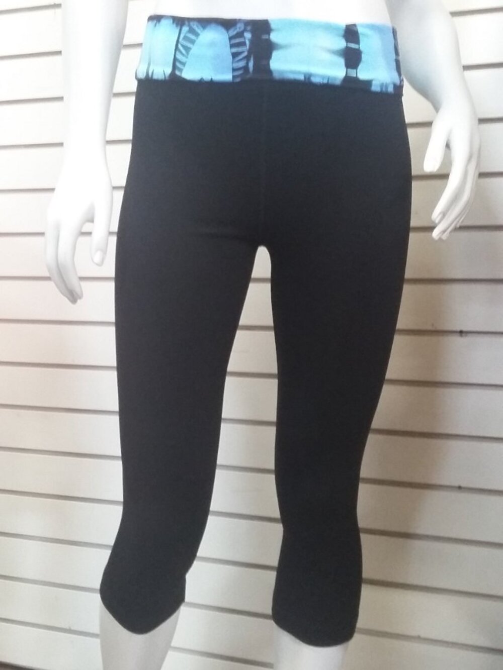 Workout compression capri